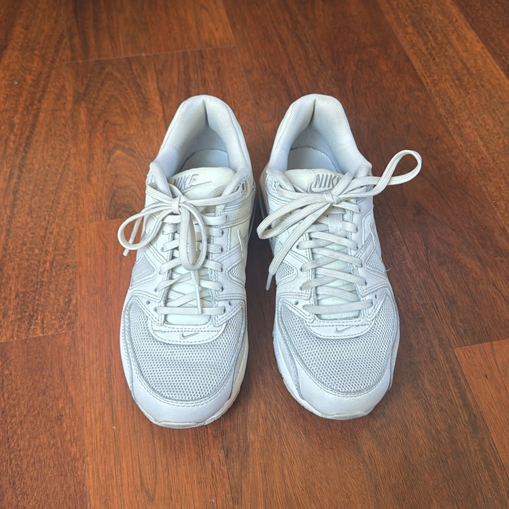 Nike Air Max Command - Picture 2 of 5